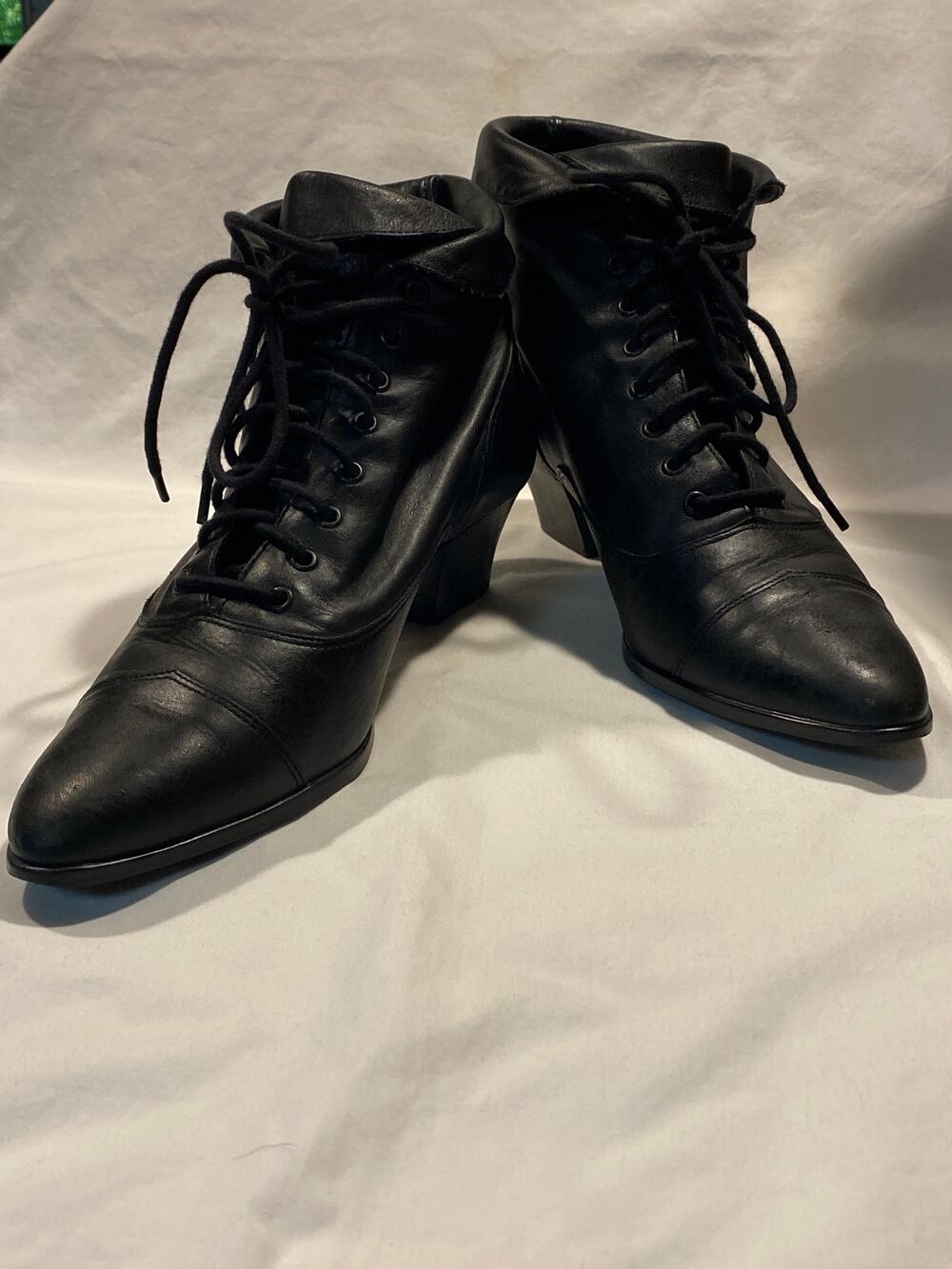 Vintage 90s Jennifer Moore Leather Witch Ankle Boots Size 8.5